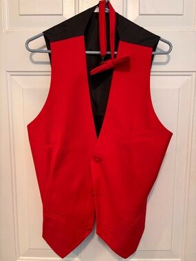 Men’s Medium vest and bow tie